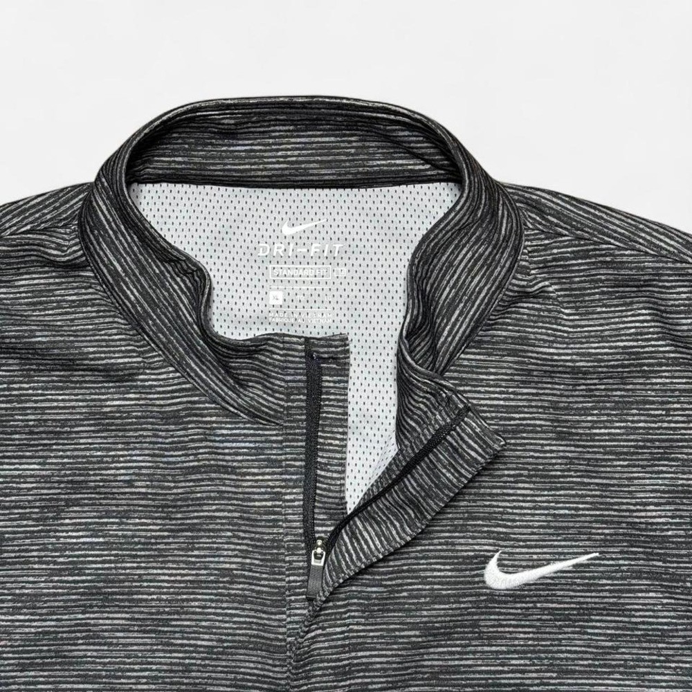 Nike Dri-FIT Victory Heather Stripe 1/2 Zip Golf Pullover