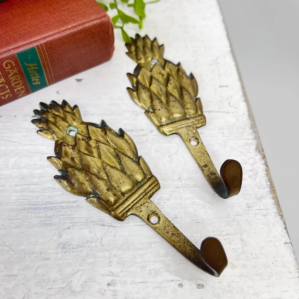 Two Small Vintage Brass Pineapple Wall Hooks / Kitchen Decor / Key Holder