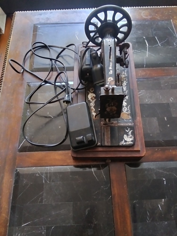Vintage Singer Sewing Machine