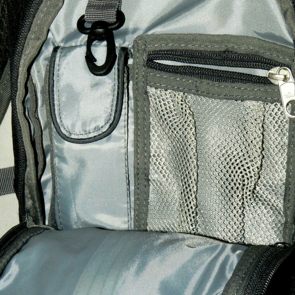 High Sierra Slim Hydration Multi Pocket Hiking Backpack Air Flow Cooled Back