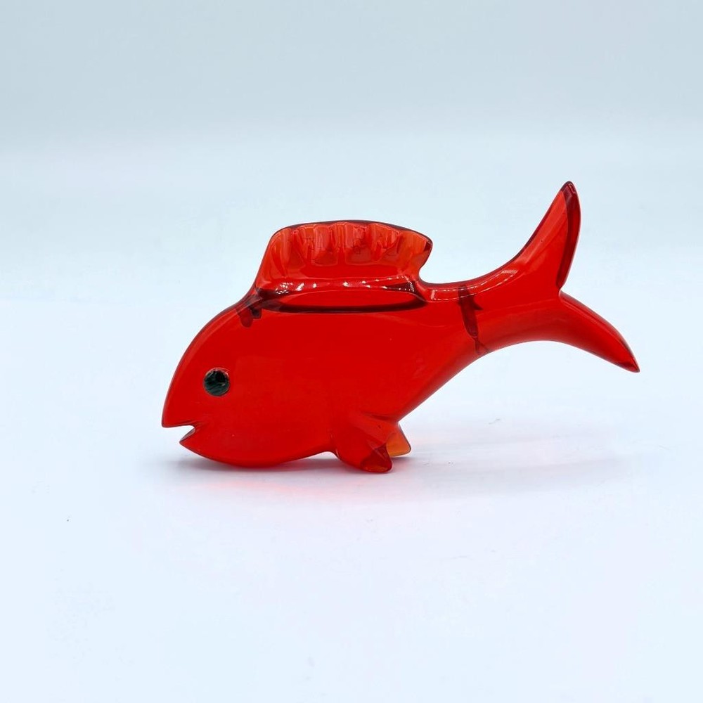 Vintage Signed Shultz Cherry Juice Bakelite Fish Pin