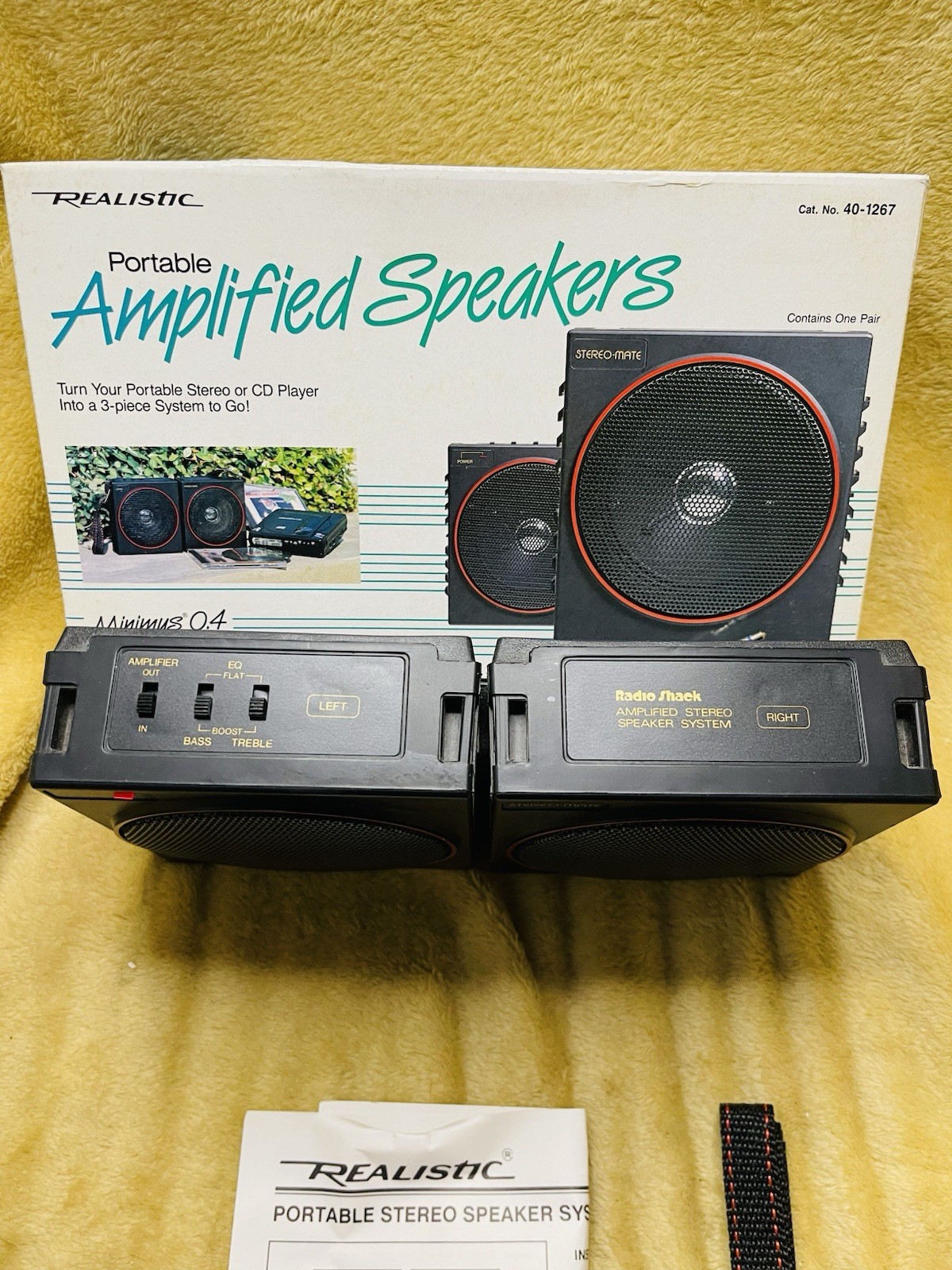 Vintage Realistic Radio Shack Minimus 0.4 Portable Amplified Speakers #40-1267