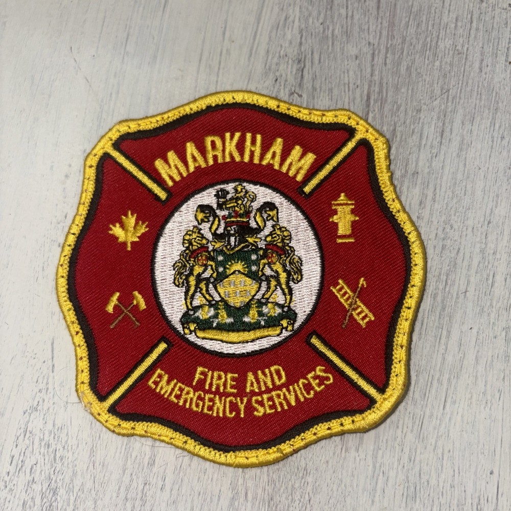 MARKHAM ONTARIO CANADA ( GOLD BORDER ) 4" FIRE DEPT. PATCH #468