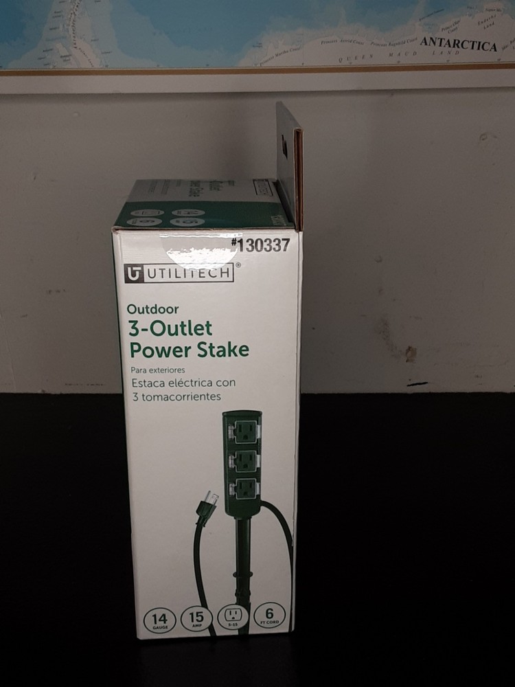 Utilitech Outdoor 3-Outlet Power Stake