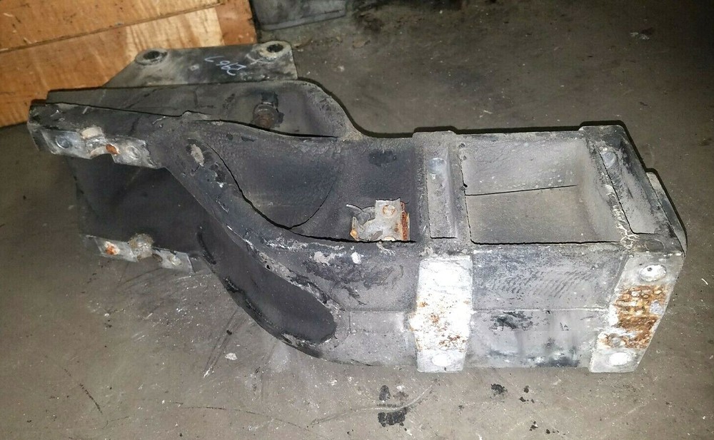 KENWORTH T-2000 FRAME HORN B11-1000-1R