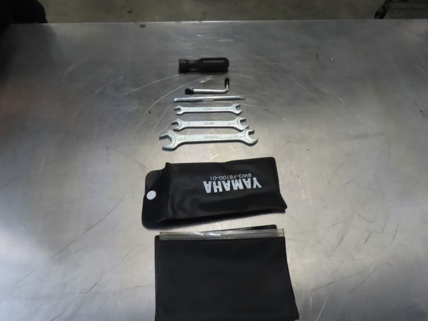 EB1400 2021 21 YAMAHA TENERE 700 TOOL BAG / TOOL KIT