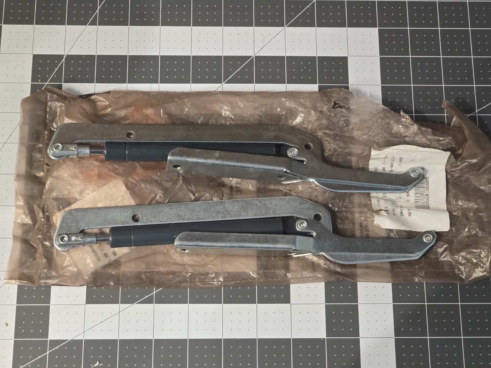 New Original Keter Hinge,SOP, Denali.Cortina, Java ,Darwin,Brushwood, Westwood .