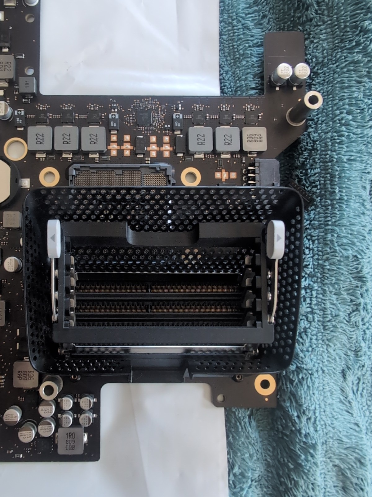 RADEON 580 8GB LOGIC BOARD - iMac 27" A1419 5K Retina Mid 2018 With Heatsink