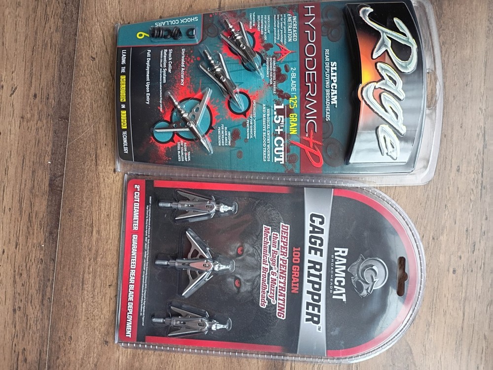 Xoedition Mako X Compound Bow Hunting Bundle