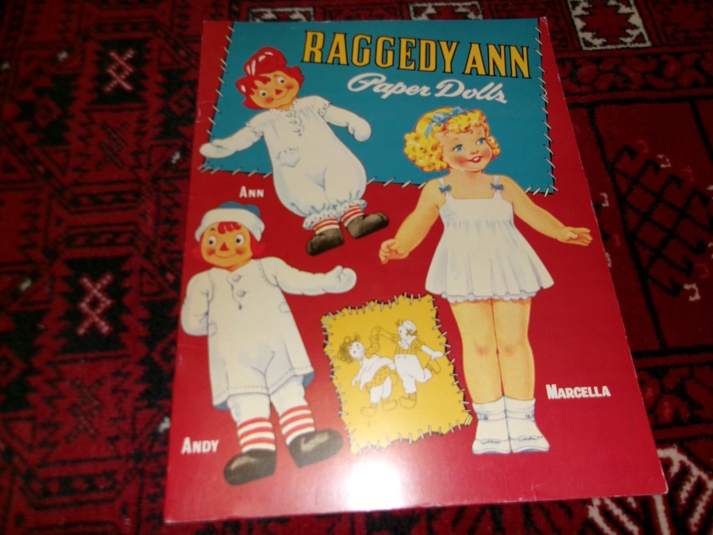 Raggedy Ann Paper Dolls, uncut book, Shackman & CO. 1995