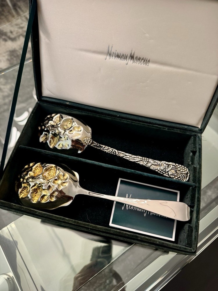 Neiman Marcus Godinger Silver Art Company Ltd. Strawberry Service Spoon Box Set