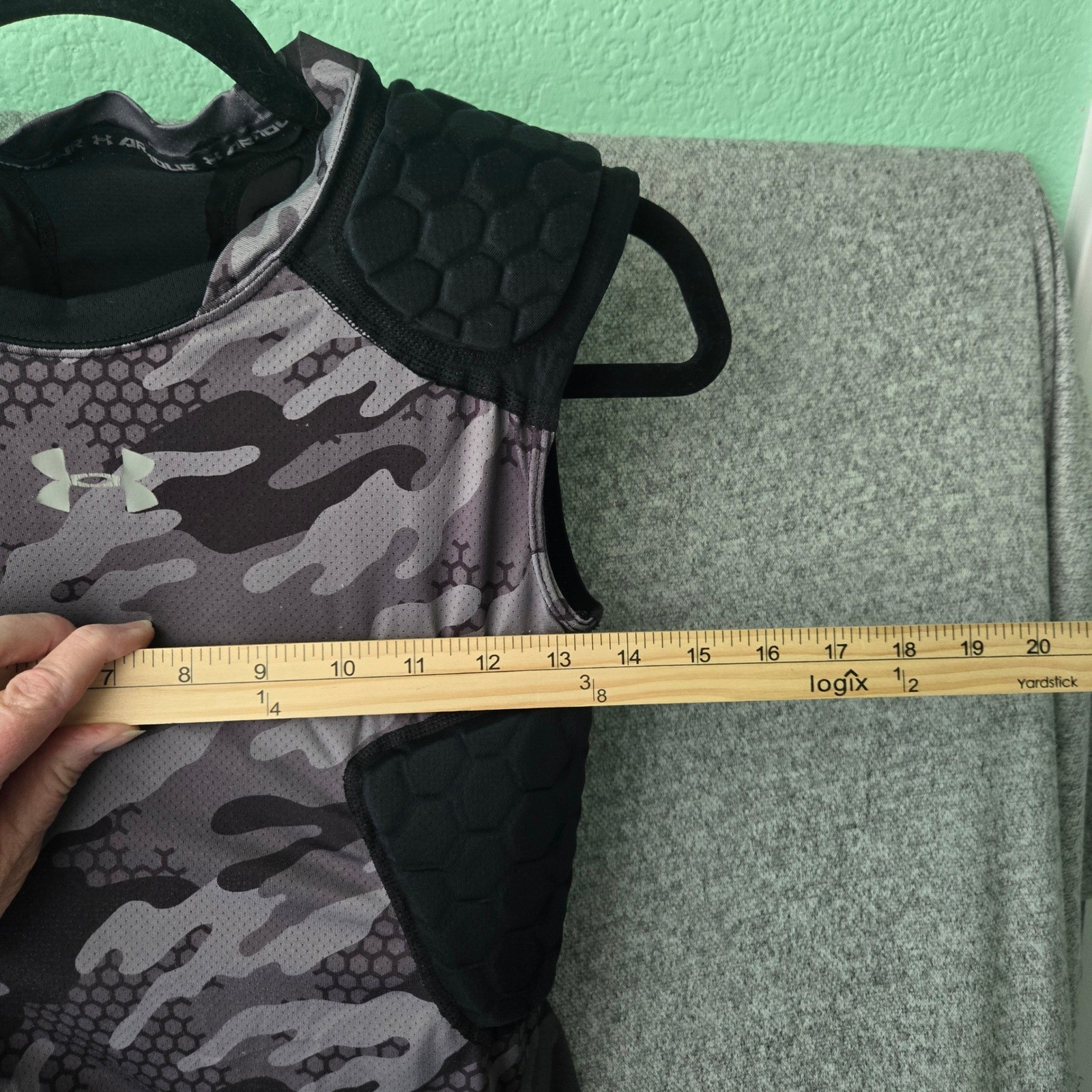 Under Armour Padded Compression Shirt Grey Camo McDavid HEX Football Rib Guard M