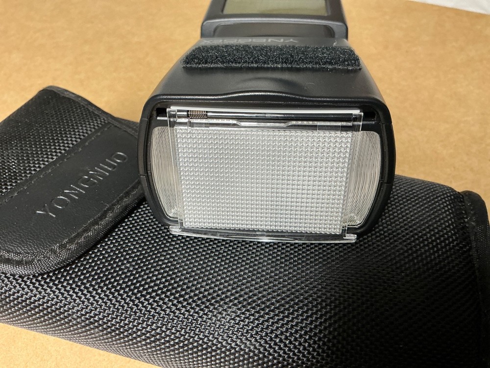 Yongnuo Speedlite YN565EX flash...nice