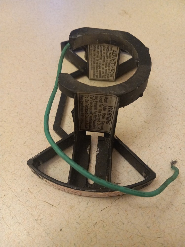 HAMPTON BAY CEILING FAN ANGLED OR STRAIGHT MOUNTING BRACKET