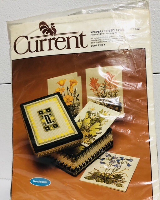 1982 Current Keepsake Needlepoint Note Card Gift Set With 12 Matching Cards