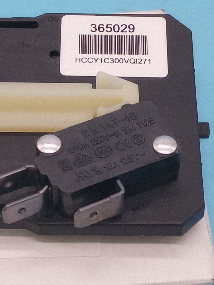 Source 1 Switch, Aux, 1 Spdt w/.250 QC Terminals