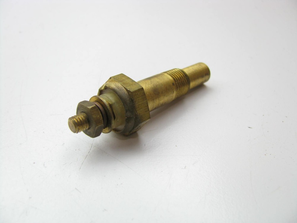 Standard Motor Products TS-131 Coolant Temperature Sensor Sender Switch
