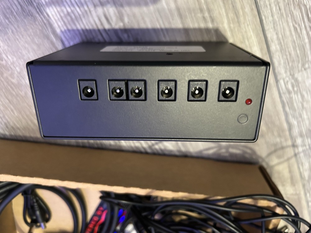 Voodoo Lab Pedal Power ISO 5 Power Supply