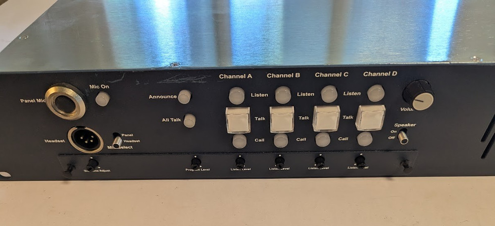 Clear-Com RM-704 2RU 4-Channel Rack Mount Intercom Remote Station