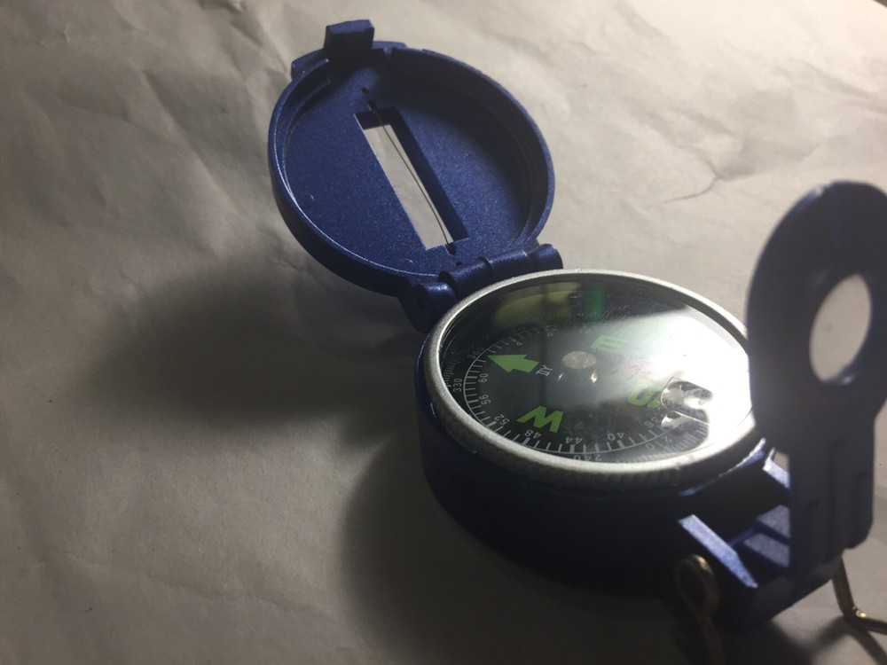 Directional Compass Blue Tone