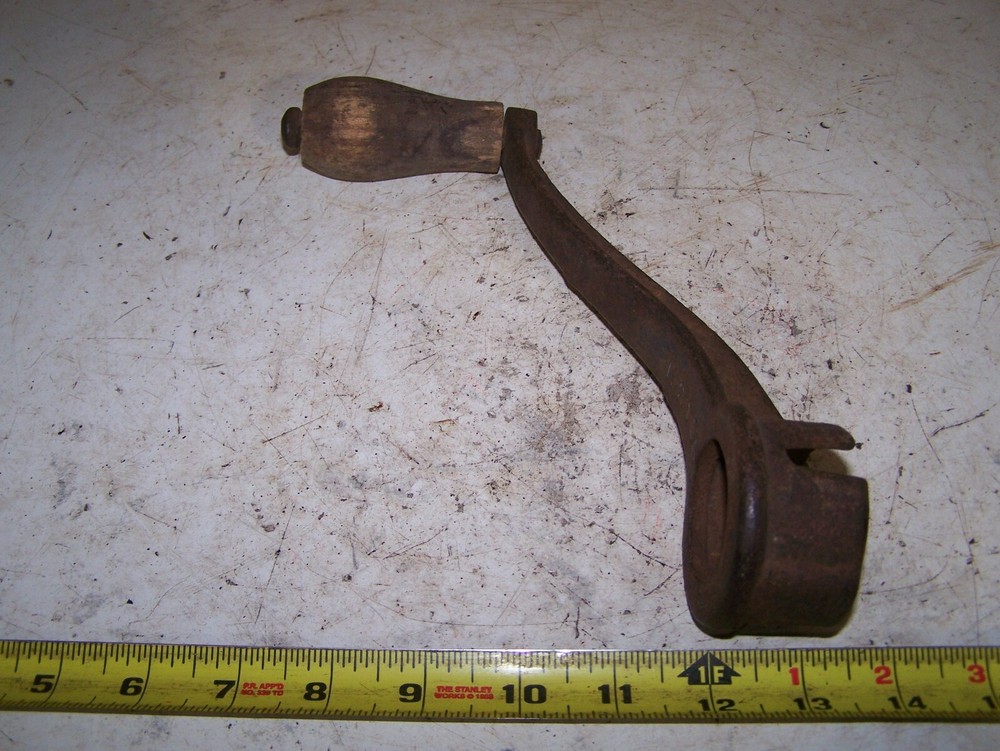 Cast Iron Crank Handle Corn Sheller Grinder Roller Farm Implement 1 5/8" Shaft