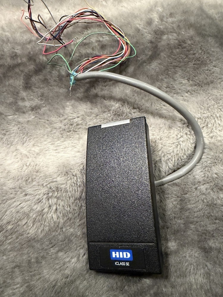 HID iCLASS SE R10 Mini Mullion Reader Pre-owned