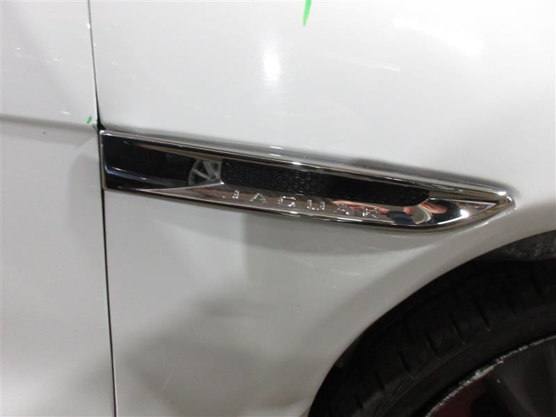 Used Infotainment Display fits: 2017 Jaguar Xe Grade A