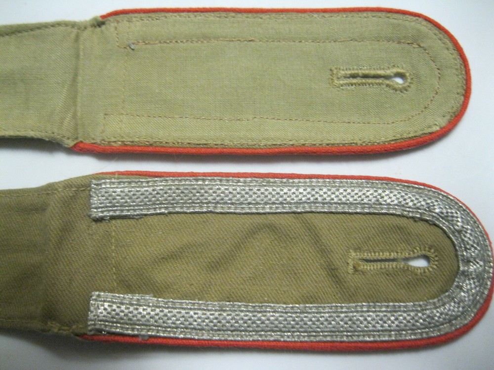 RARE HG Div PANZER TROPICAL shoulder boards. PINK piped.