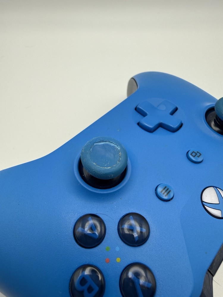 Official Microsoft Xbox One Wireless - Blue