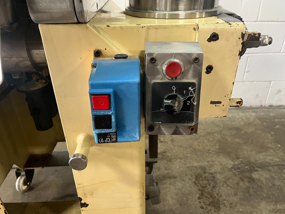 Agnelli Fresh Pasta Former