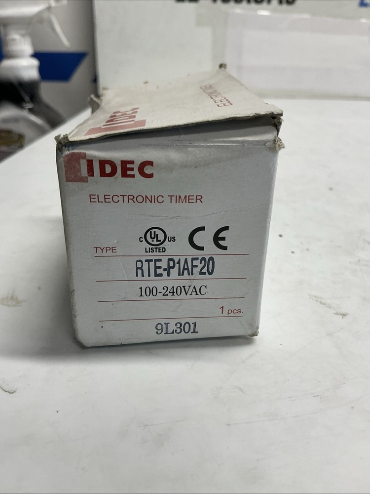 IDEC RTE-P1AF20 Timer Analog X-769