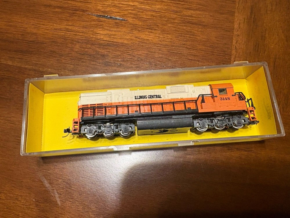 Motorized Illinois Central 3148 Train Engine