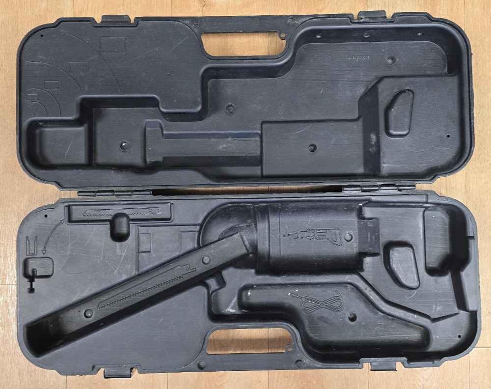 Porter Cable 750 Tigerclaw Variable Speed & Variable Angle Reciprocating Saw