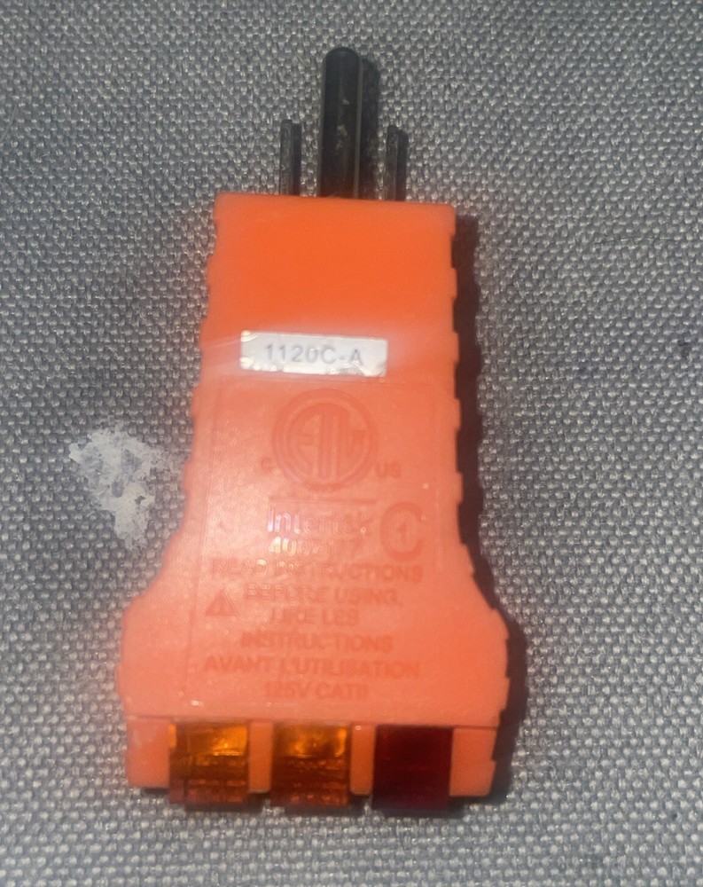 Klein Tools Outlet Tester Model RT105 Works