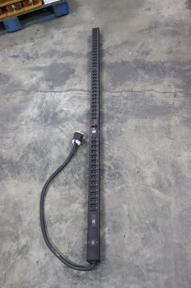 APC AP7862  Rack PDU, Metered POWER STRIP