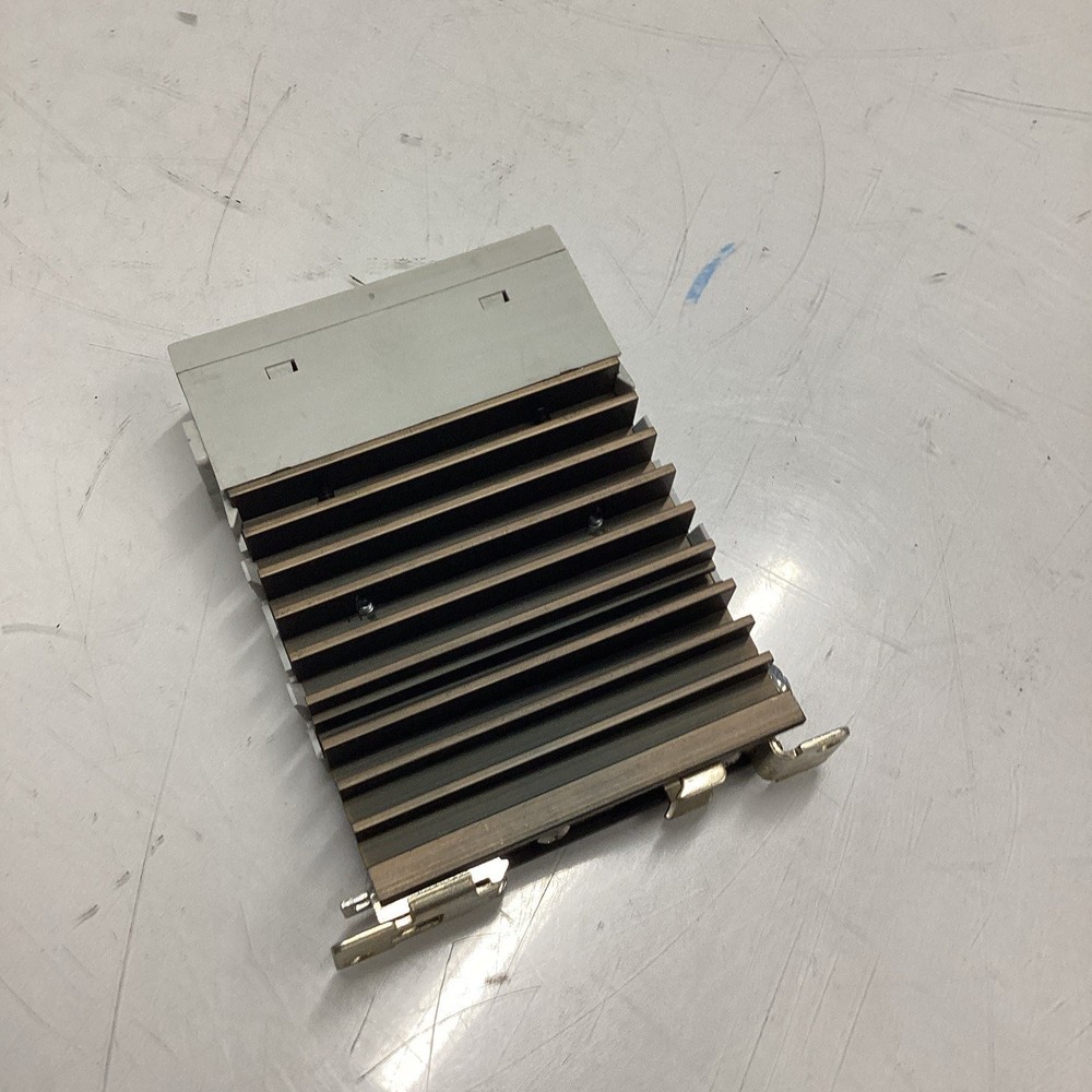 IDEC RSCDN-30A Solid State Relay 30AMP 48–600VAC N-599