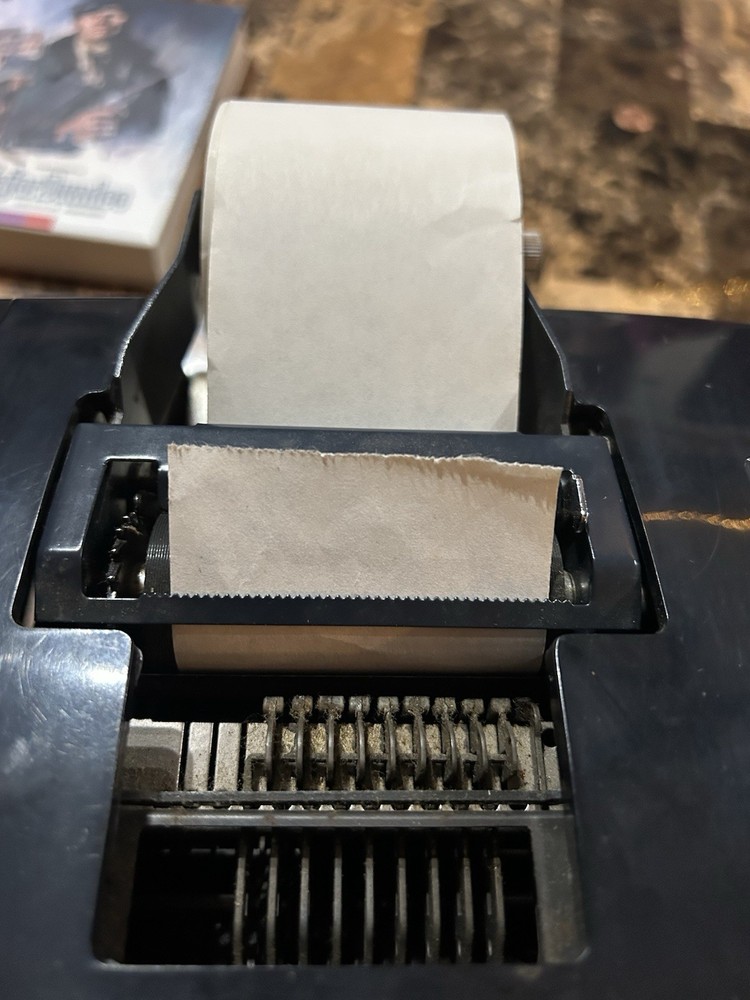 Commodore 207CB Electronic Adding Machine Awesome Color Scheme Powers On Used