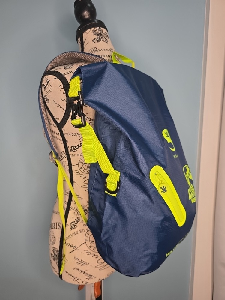 Geckobrands Lightweight 30L Waterproof Backpack