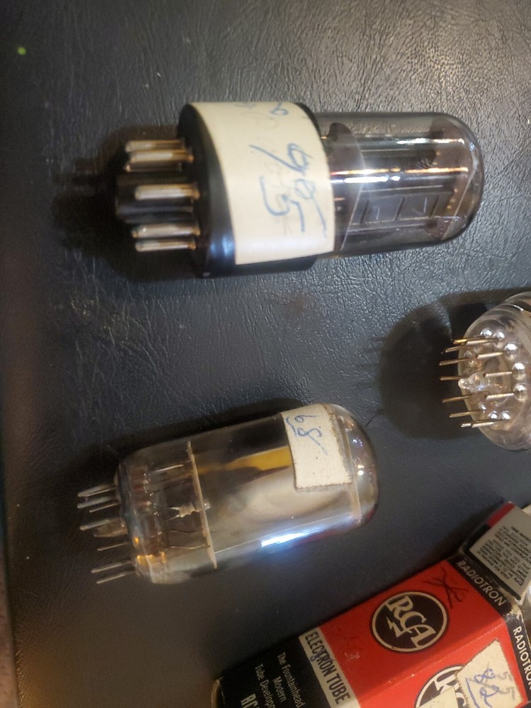 4pcs ELECTRON TUBES / Brand RCA / NEW