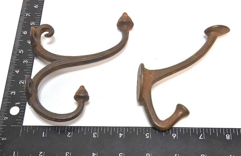 2 DIFFERENT VINTAGE METAL WALL COAT OR HAT HOOKS