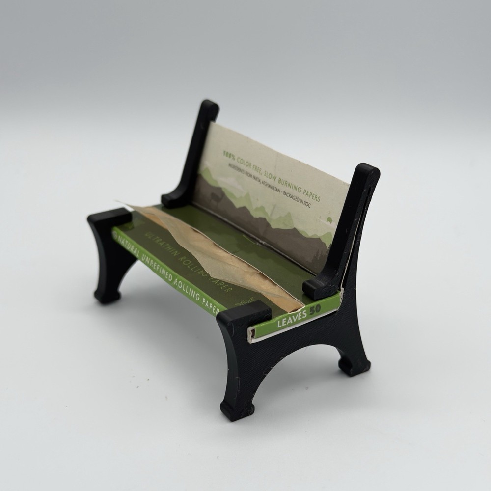 Black Rolling Paper Bench RAW, E-zwider, + Others