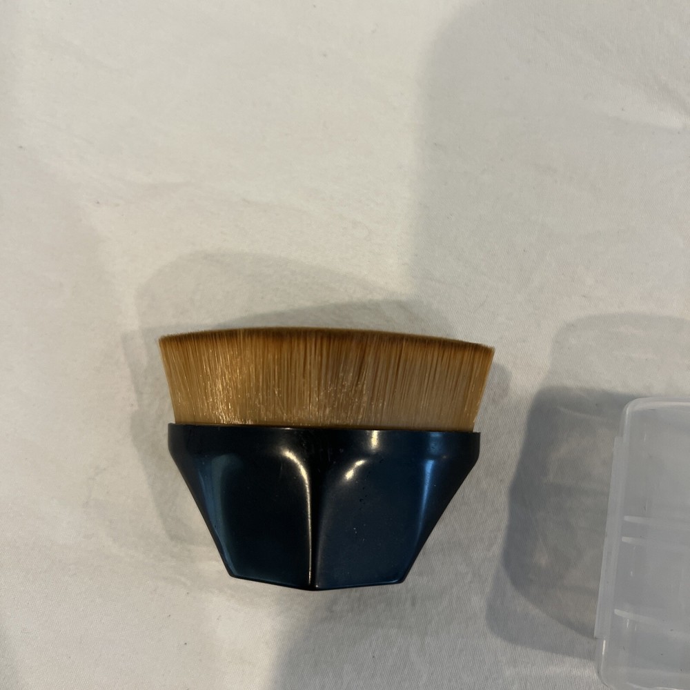 Skinbae Foundation brush