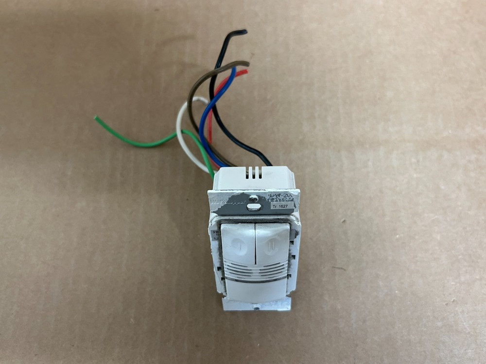WattStopper DW-200 800w Dual Technology Wall Occupancy Sensor White