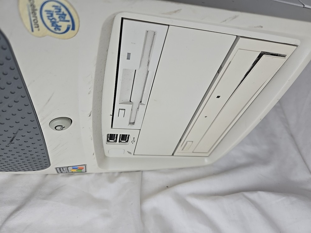Gateway MFATXSTL KTH 300S Computer Intel Celeron Untested Read Description