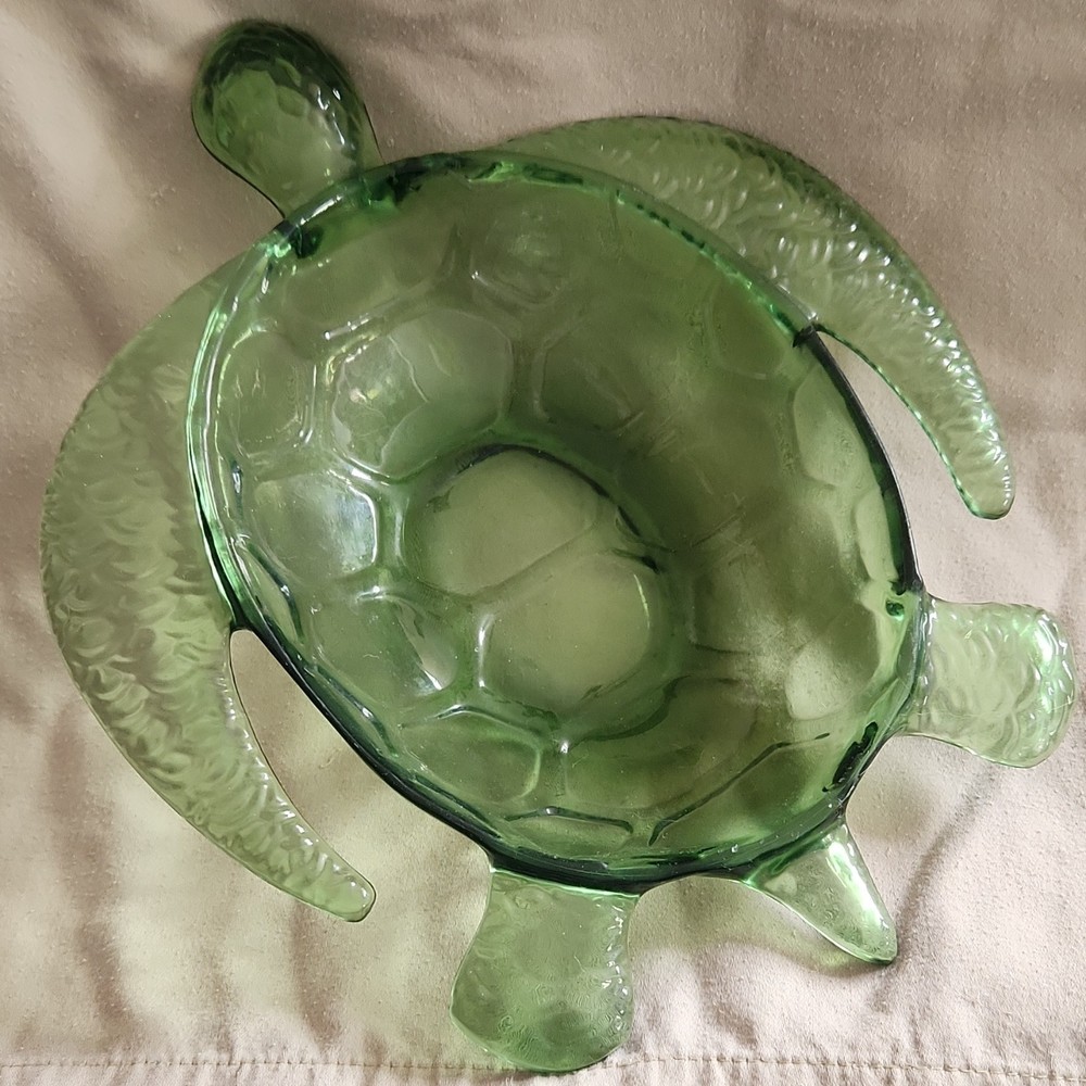 Green Plastic Turtle Shaped Candy Dish 9" Animal Theme Decorative Serveware