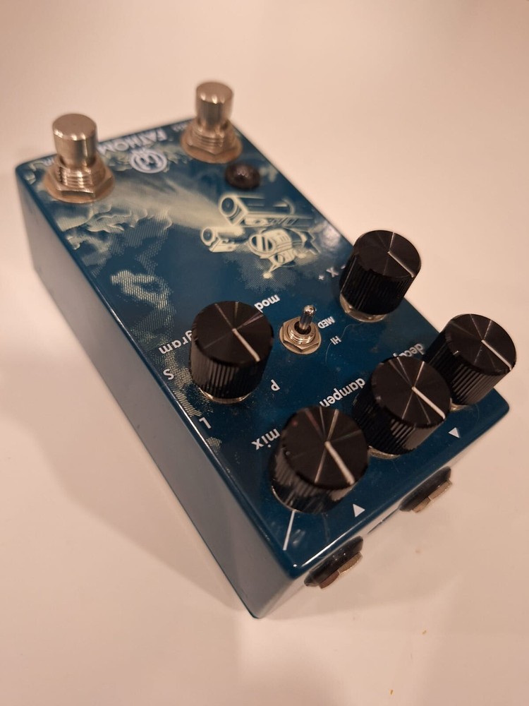 Walrus Audio FATHOM Multi Function Reverb Guitar Effect Pedal.