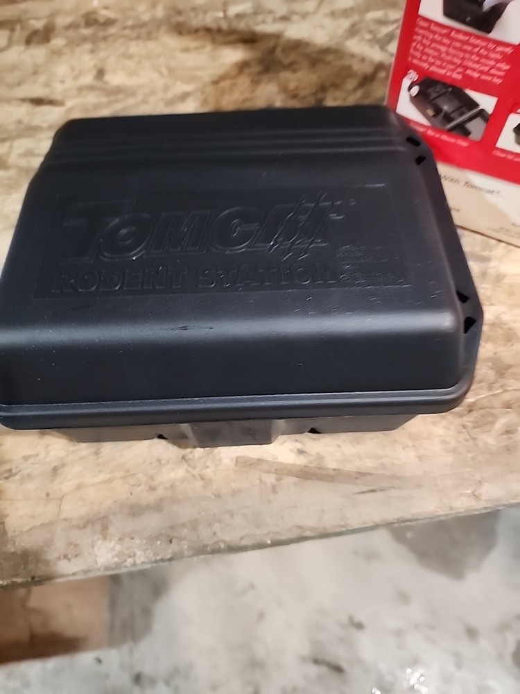 Tomcat Lockable Weather Proof Rodent Station