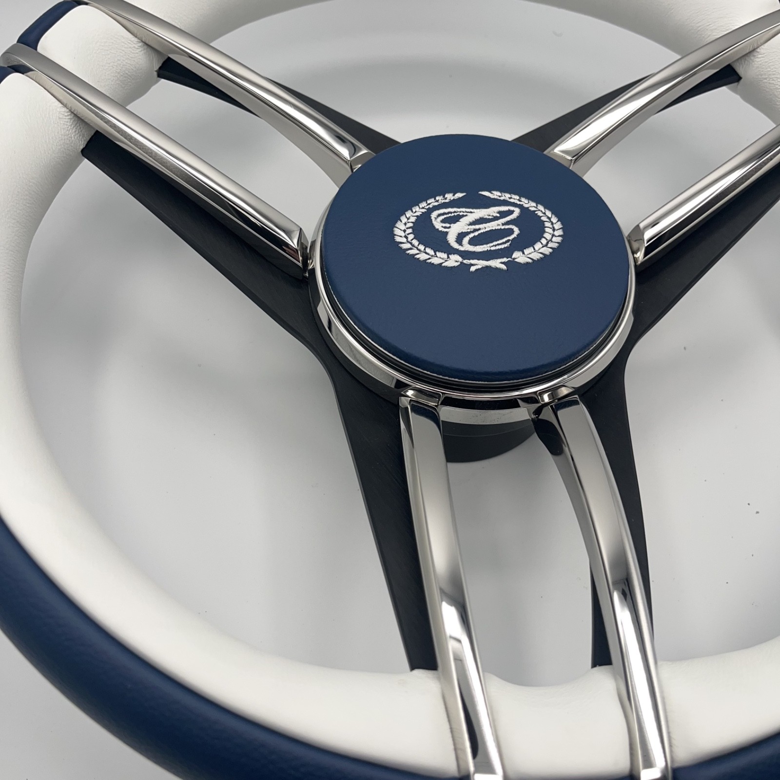 Cobalt Boat Steering Wheel Stainless Steel Spoke Leather Rim | Cobalt Boats Logo