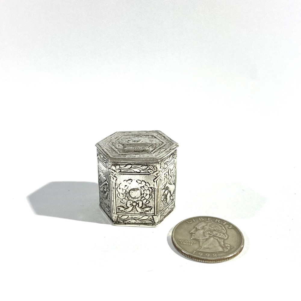 Antique Solid Silver Italian Pillbox , Hallmarked with decors