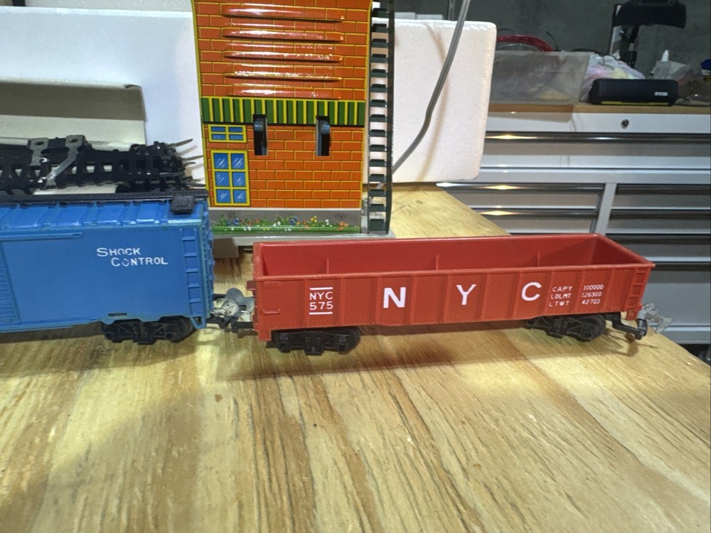 Rosko Toy Train Set - DC Powered